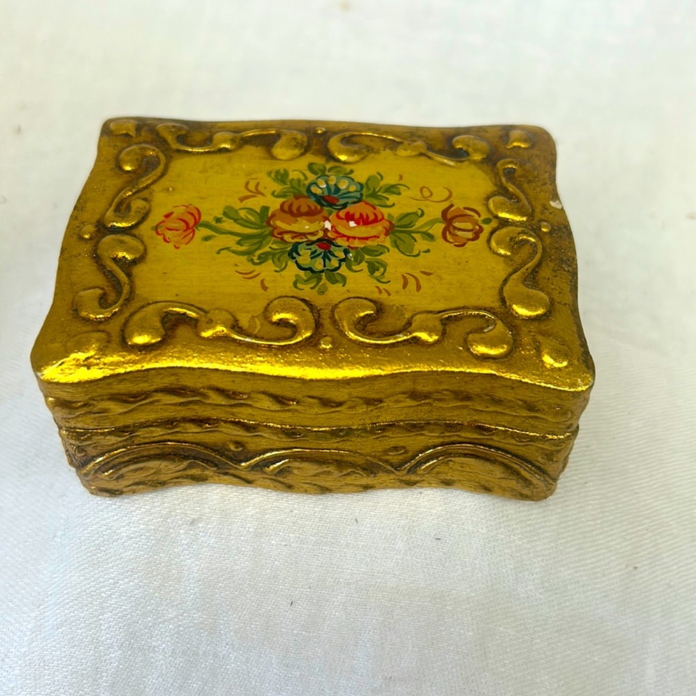 Vintage Italian Florentine wood hinged floral painted box